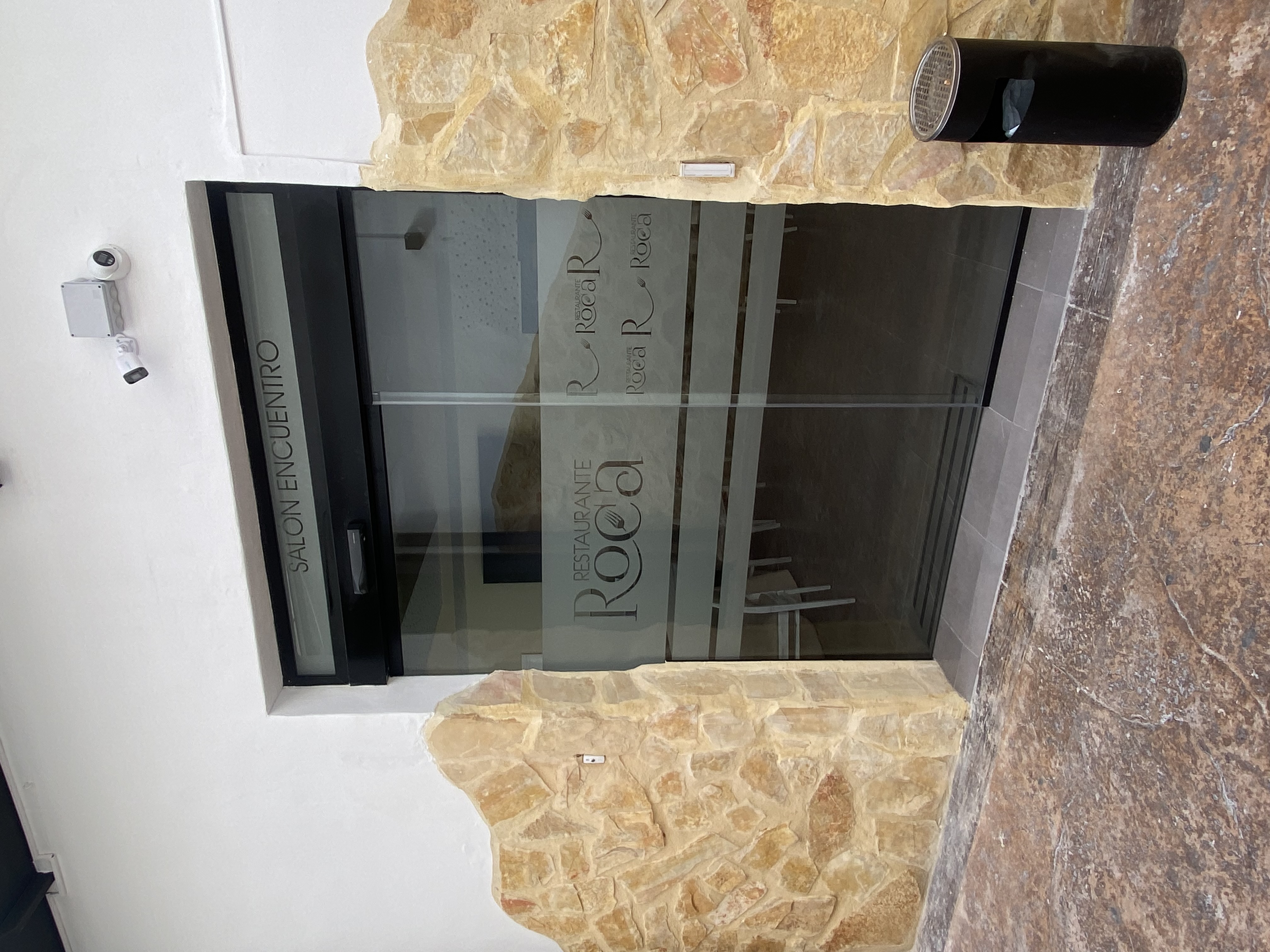 Nuevo Salón Roca Restaurante